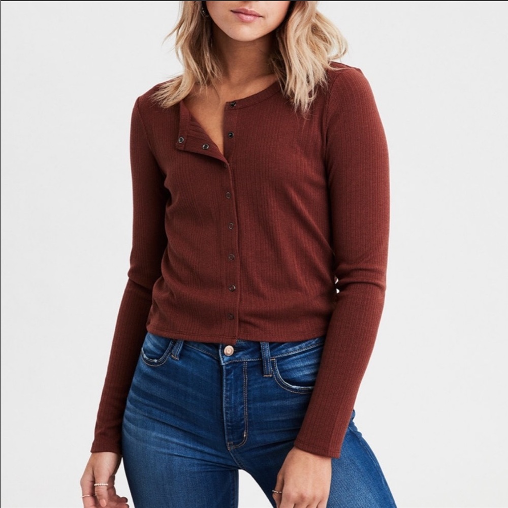 NWT AE Ribbed Henley Top
